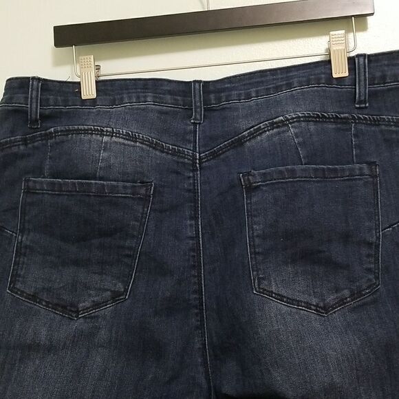 Hybrid & Co, distressed skinny Jean's. Size 14. - Picture 5 of 6